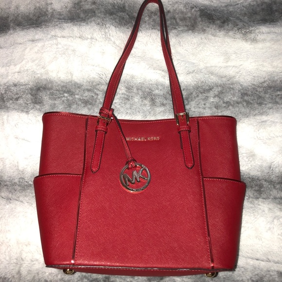 Michael Kors Handbags - Michael Kors tote